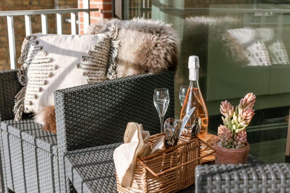 Апартаменты Huswell - Charming Studio With Terrace Nearby The Beach Миделкерк Экстерьер фото